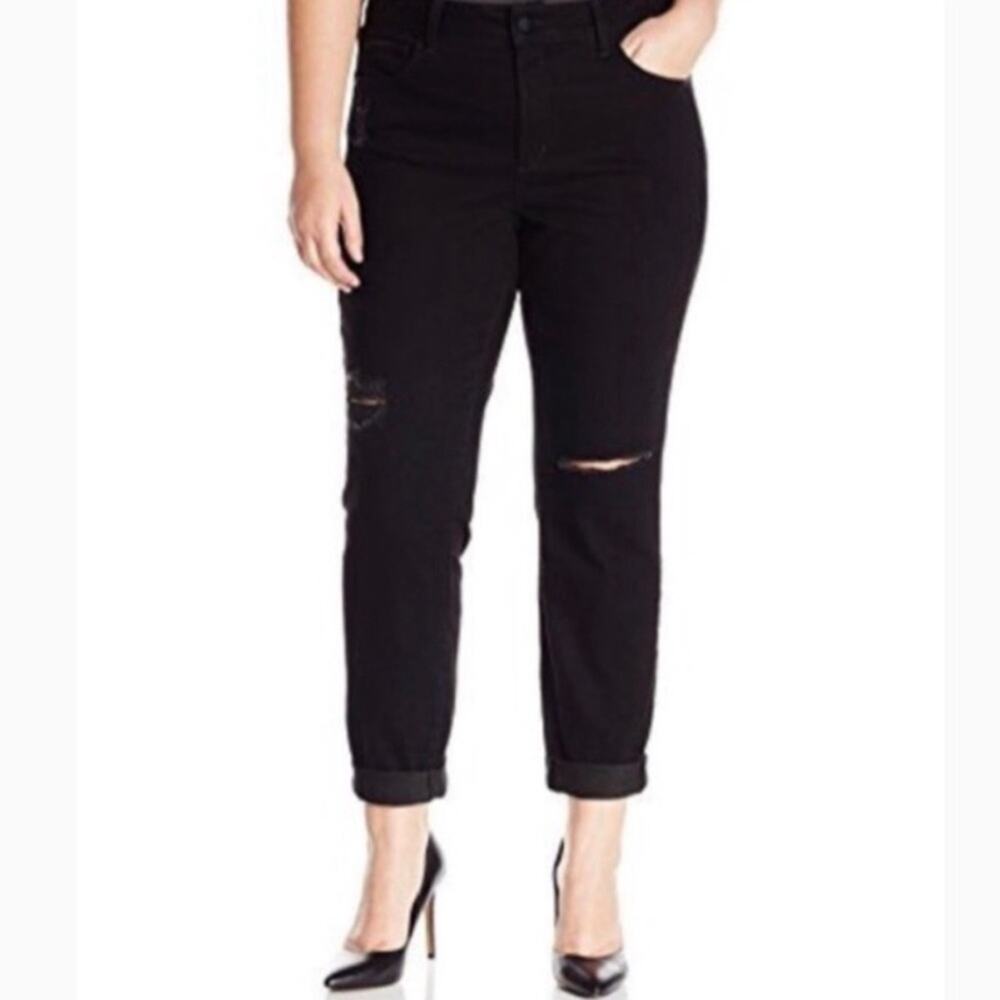 NYDJ Sylvia Relaxed Boyfriend Lightly Distressed Black Relaxed Fit Jeans Size 14